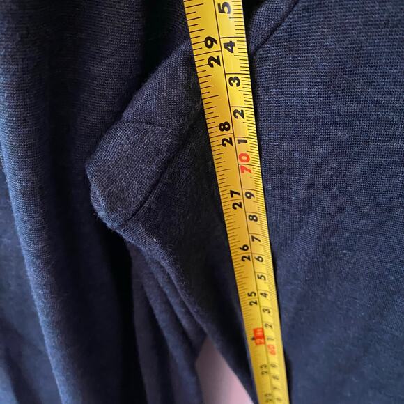 St. John Navy Blue Heathered Pintuck Stretchy Straight Leg Pants Women's size 12 - Picture 10 of 12